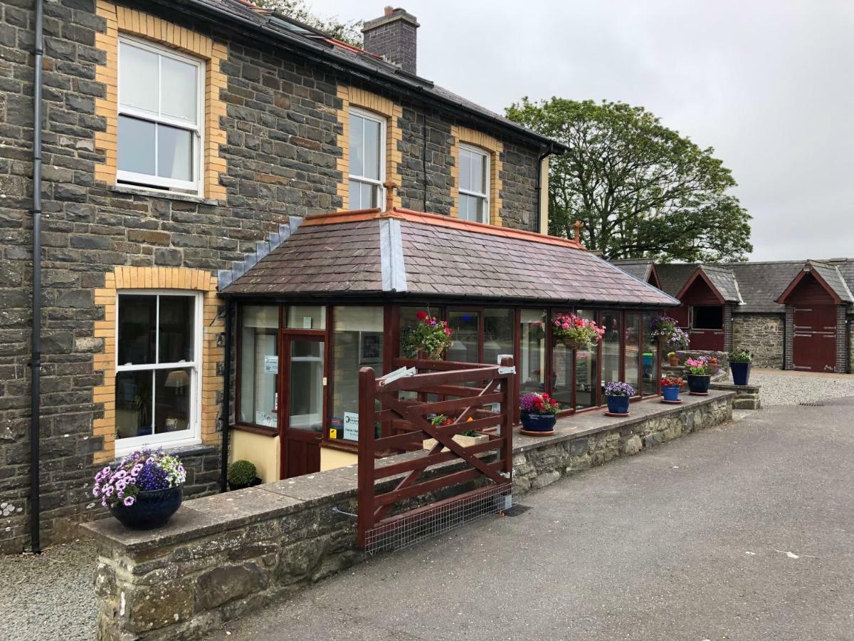 Llangwyryfon Country Breaks Bed & Breakfast Aberystwyth Bagian luar foto